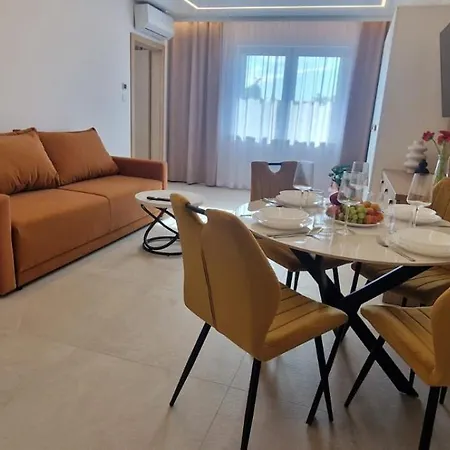 Hotel apartamentowy Sea 3*